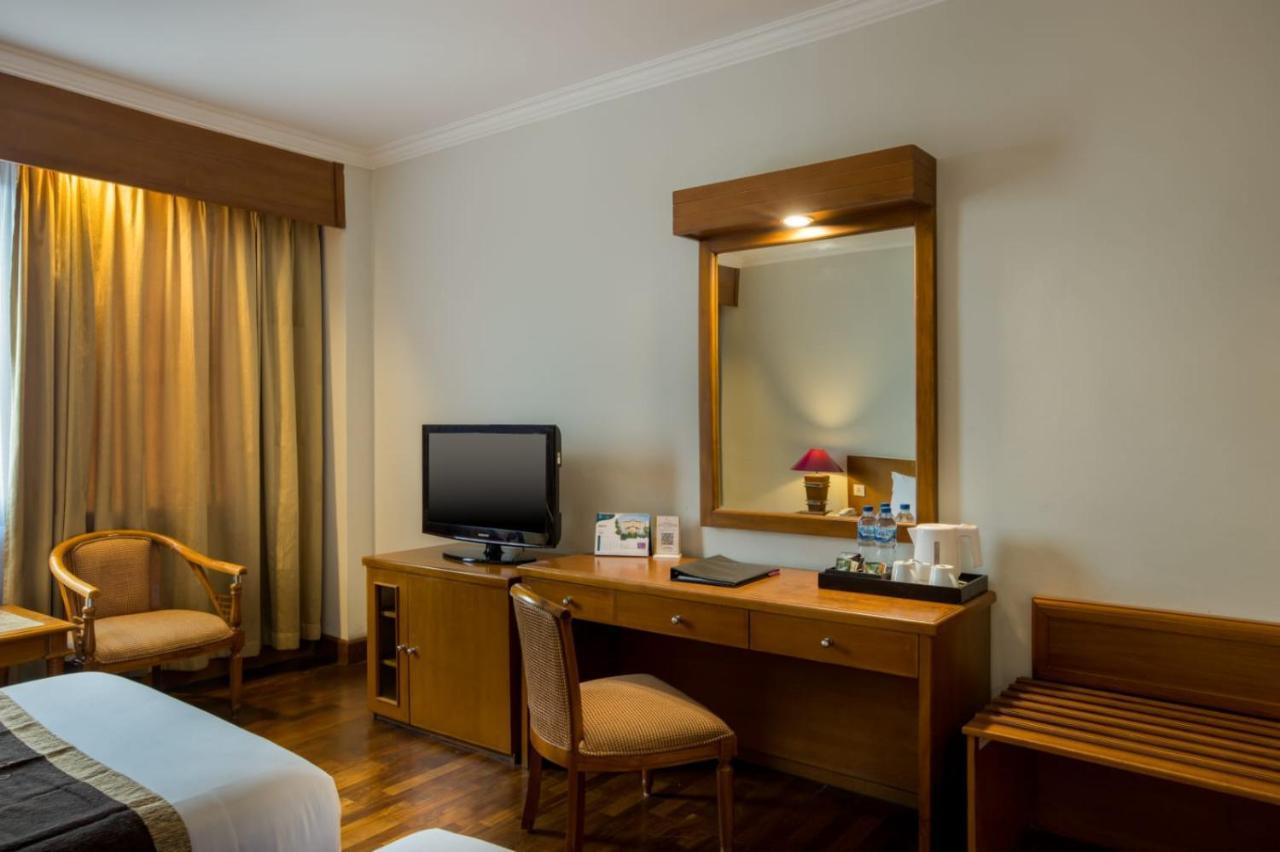 Grand Inna Malioboro Джокьякарта Экстерьер фото