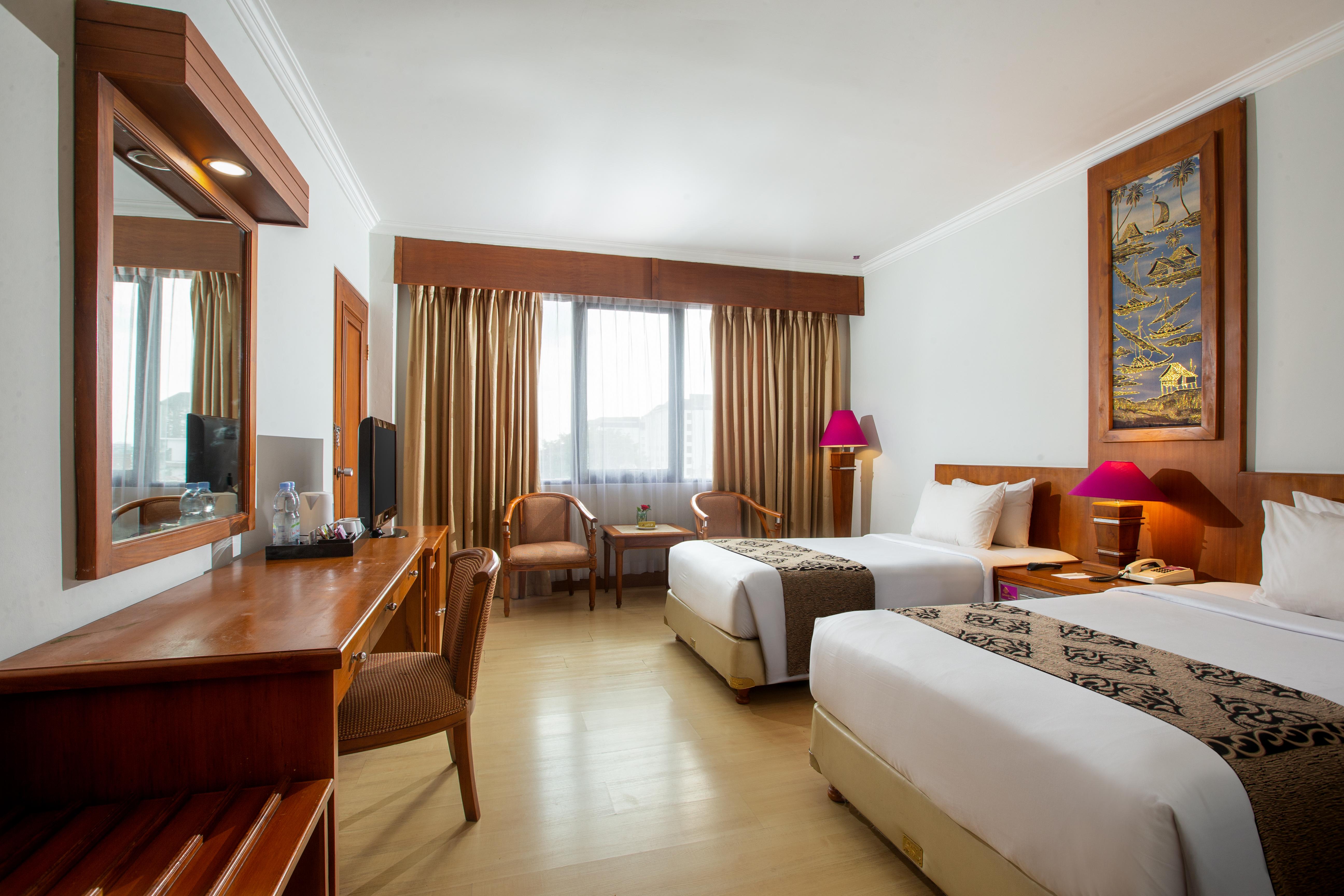 Grand Inna Malioboro Джокьякарта Экстерьер фото