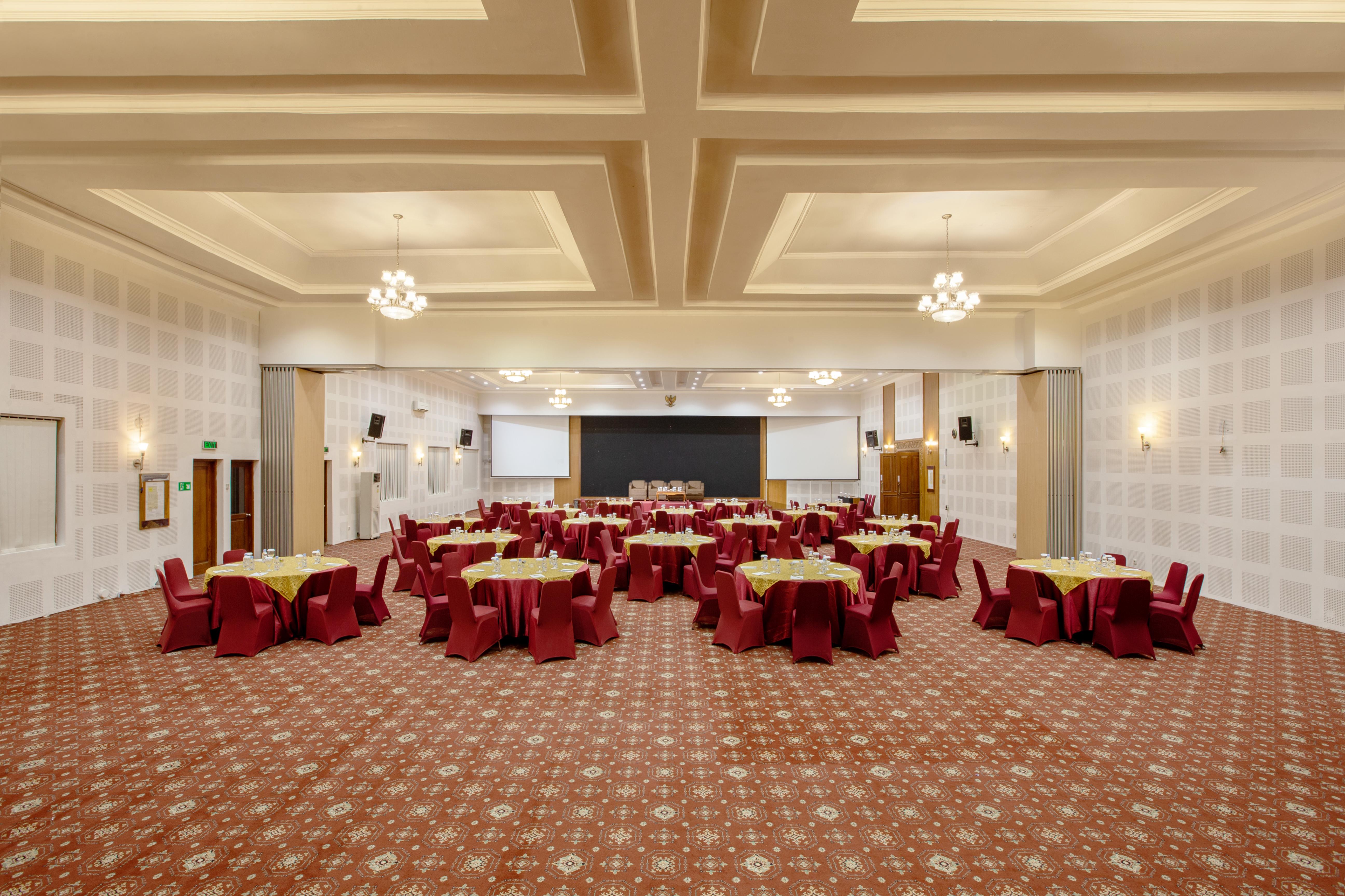 Grand Inna Malioboro Джокьякарта Экстерьер фото