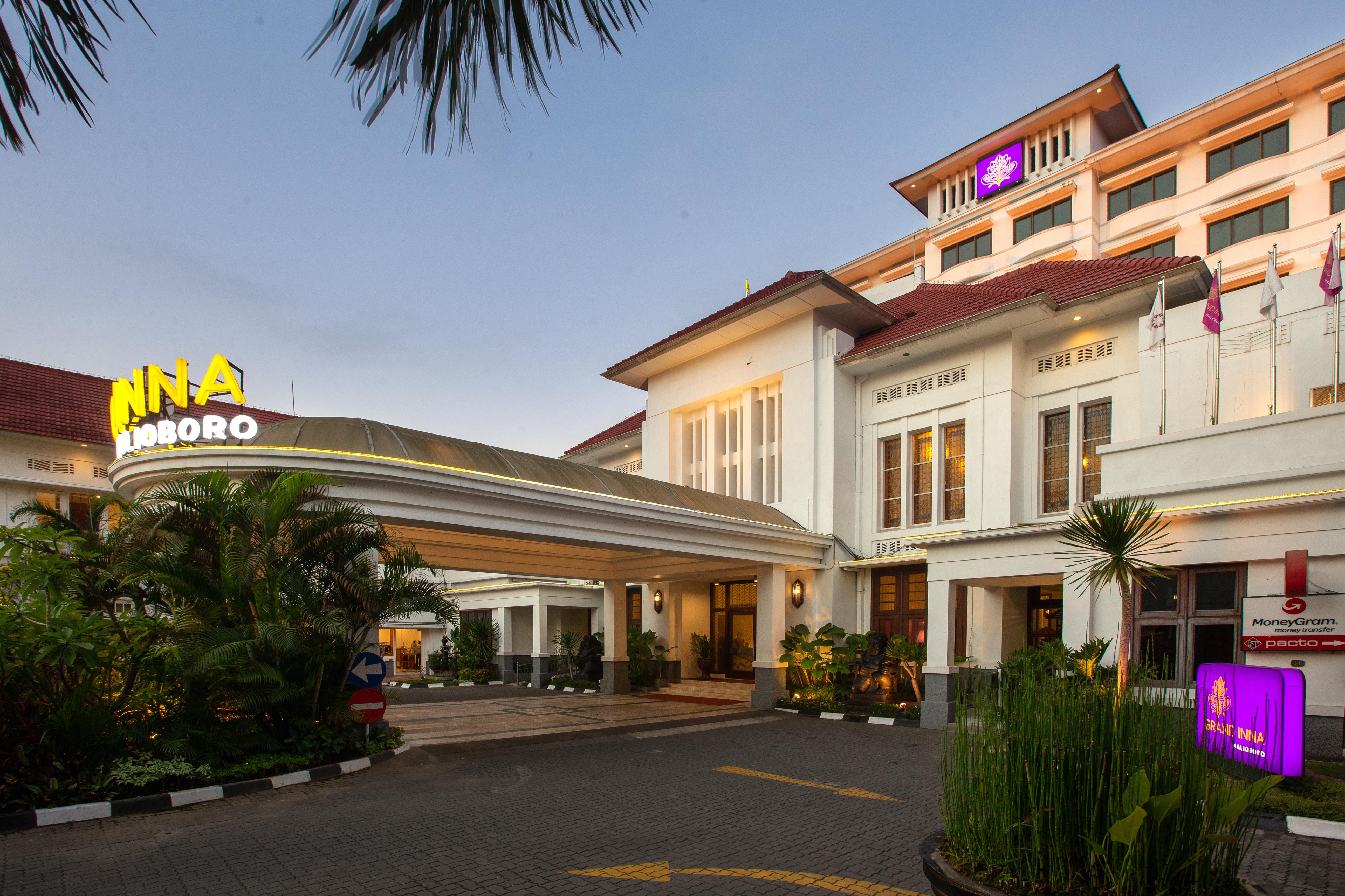 Grand Inna Malioboro Джокьякарта Экстерьер фото